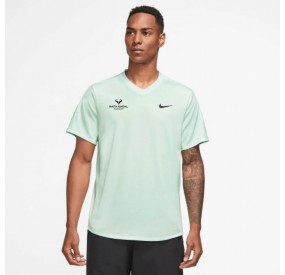 https://shoprafanadalacademy-9d29.kxcdn.com/3147-home_default/rafa-nadal-academy-camiseta-verde-tenis-hombre.jpg